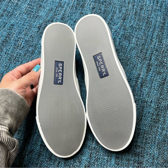 Sperry Seaside Emboss Weave Slip On Leather Shoes - Picture 8 of 9